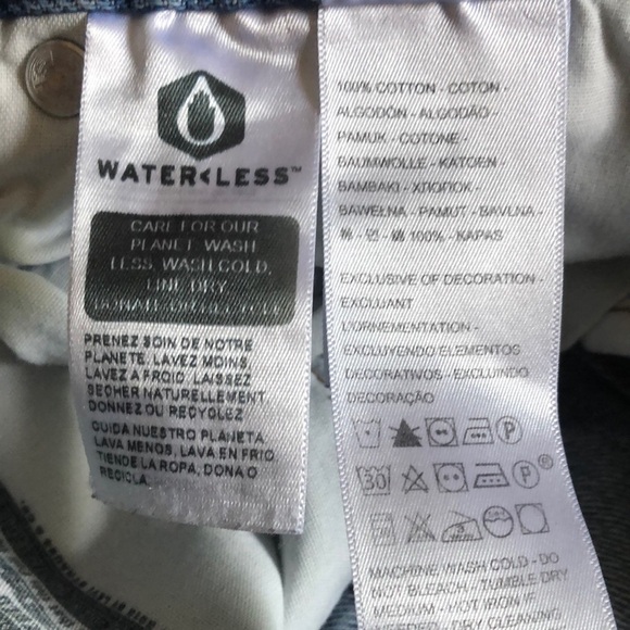 Levi’s 501 Original Cropped Straight Leg Jeans Size 26 Light Blue Stone Wash - Picture 3 of 16